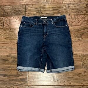 Levi’s Bermuda Short Size 29